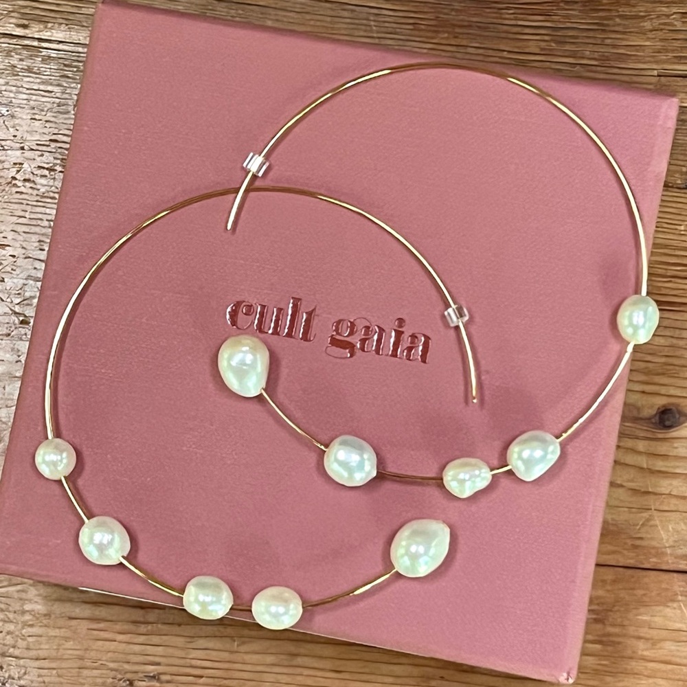 🌺🎉HP🎉🌺 NWT Cult Gaia Nubia XL Baroque Pearl Earrings - Picture 2 of 16